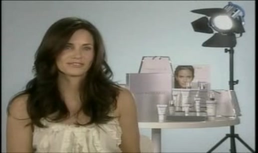 courteneycox-kinerase_0018.jpg courteneycox-kinerase_0018.jpg