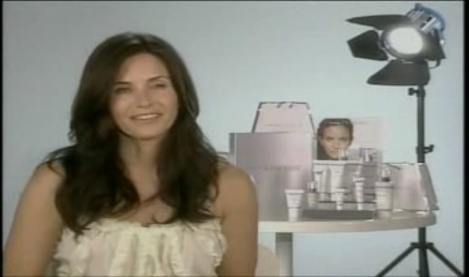 courteneycox-kinerase_0200.jpg courteneycox-kinerase_0200.jpg