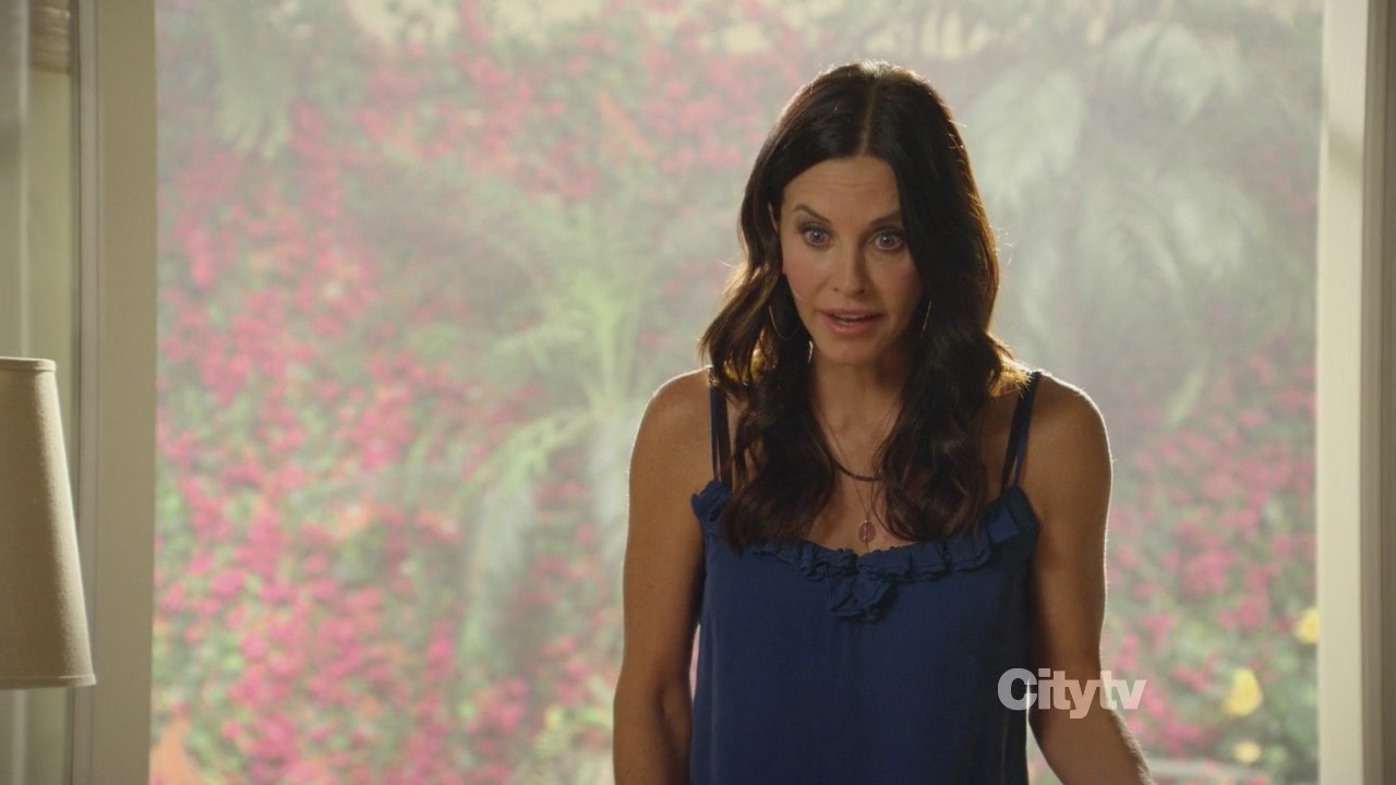 2x01_0915.jpg 2x01_0915.jpg
