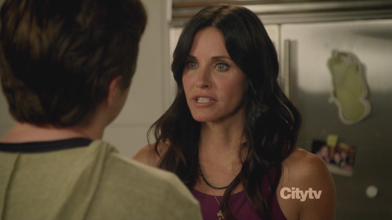 2x02_0718.jpg 2x02_0718.jpg