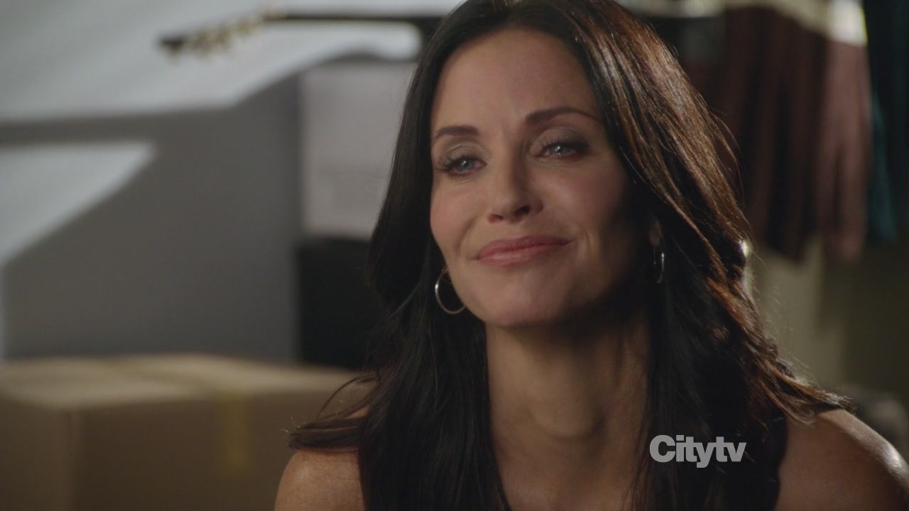 2x02_1037.jpg 2x02_1037.jpg