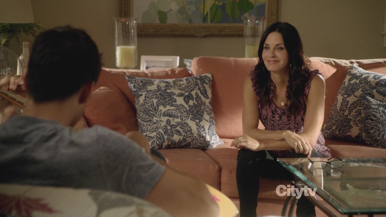 2x03_0407.jpg 2x03_0407.jpg