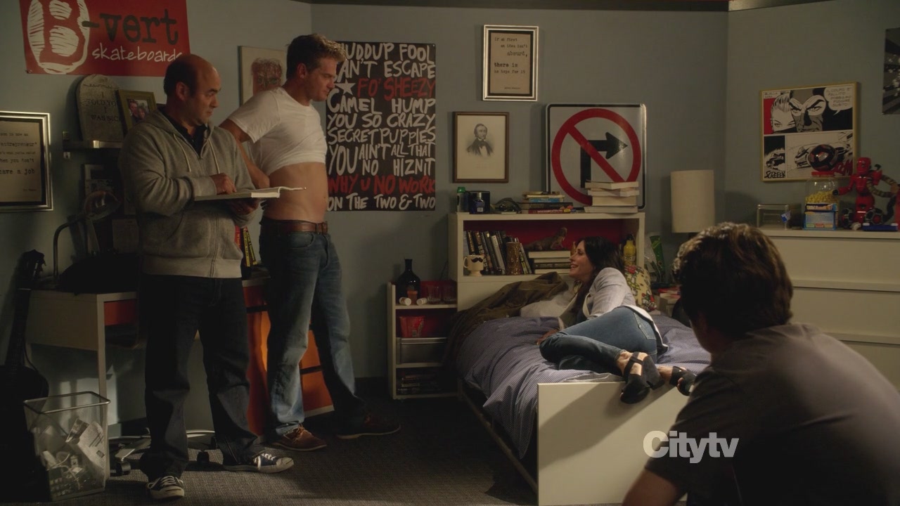 2x03_1009.jpg 2x03_1009.jpg