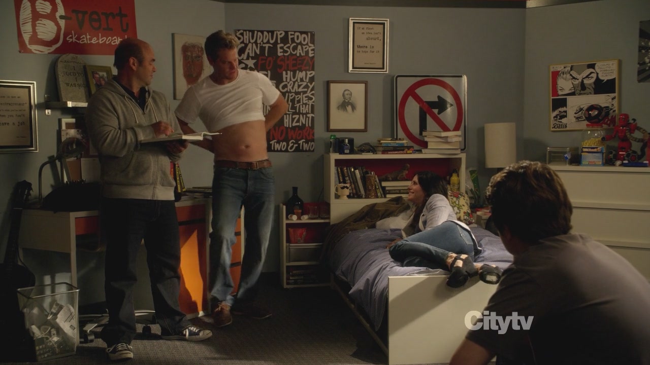 2x03_1010.jpg 2x03_1010.jpg