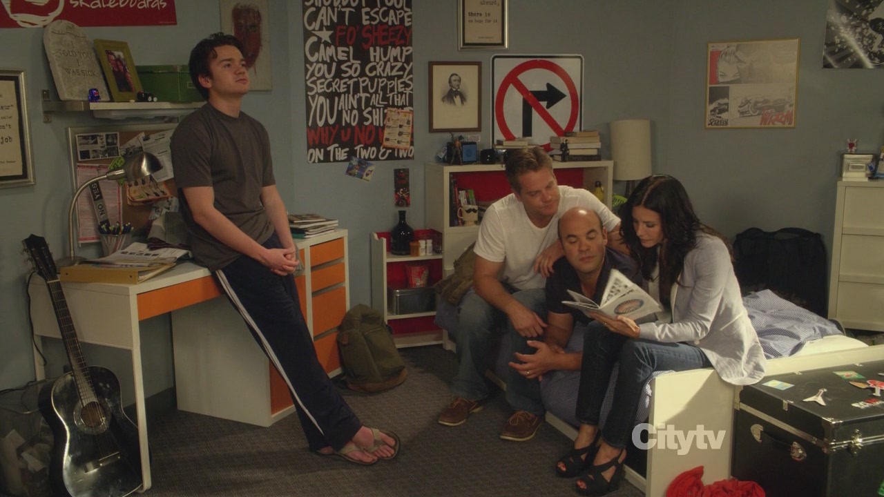 2x03_1050.jpg 2x03_1050.jpg