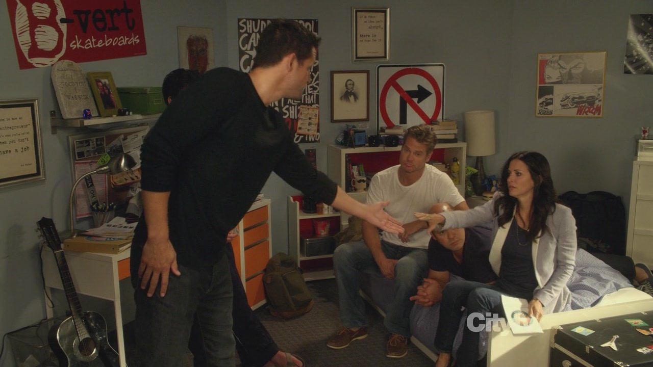 2x03_1112.jpg 2x03_1112.jpg