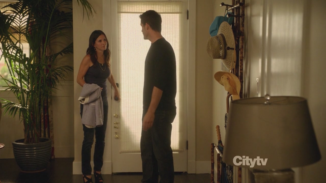 2x03_1122.jpg 2x03_1122.jpg