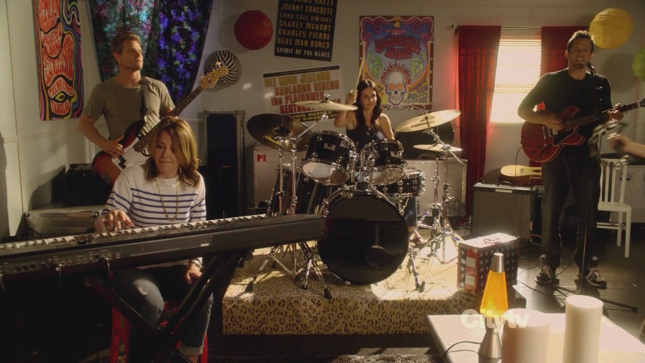 2x03_1209.jpg 2x03_1209.jpg