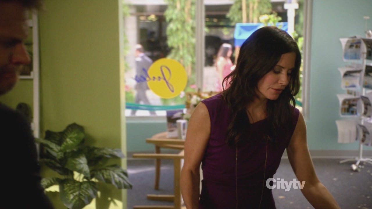 2x05_0570.jpg 2x05_0570.jpg