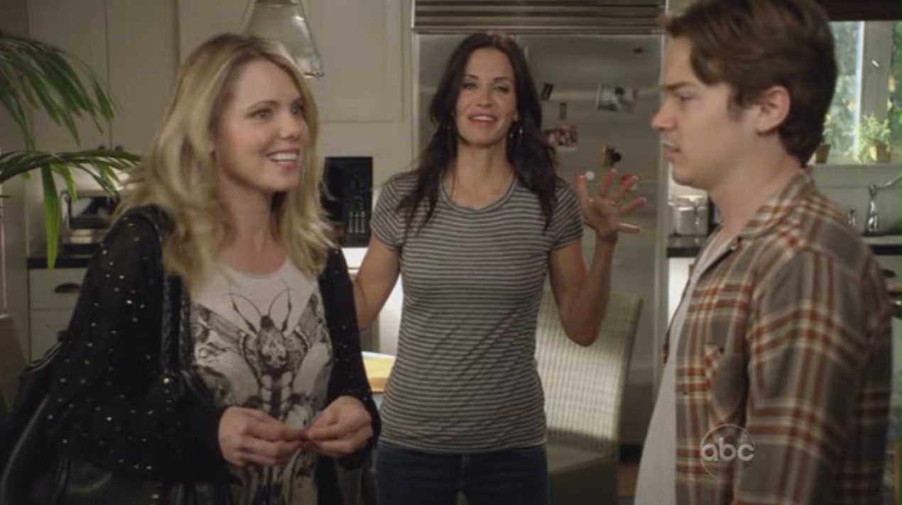 cougartown208_0820.jpg cougartown208_0820.jpg