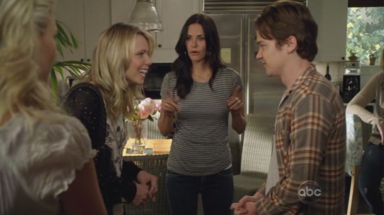 cougartown208_0843.jpg cougartown208_0843.jpg