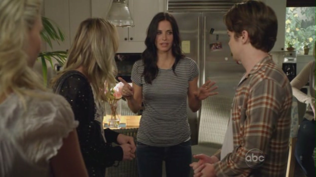 cougartown208_0846.jpg cougartown208_0846.jpg