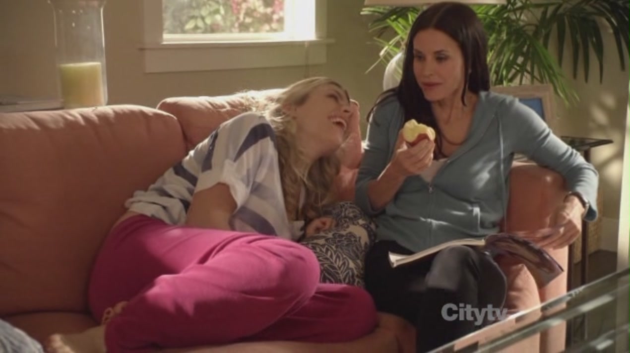 cougartown212_0851.jpg cougartown212_0851.jpg
