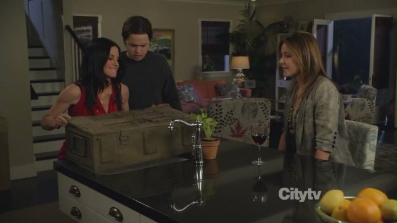 cougartown215_1718.jpg cougartown215_1718.jpg