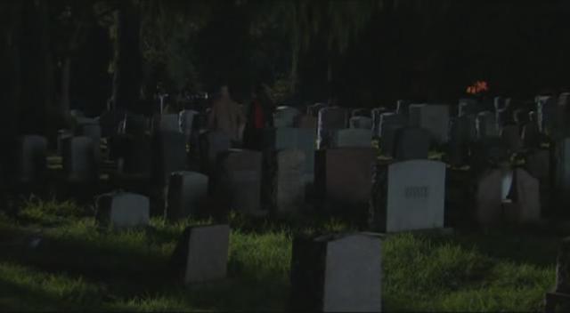 dirt-s02e01_545.JPG