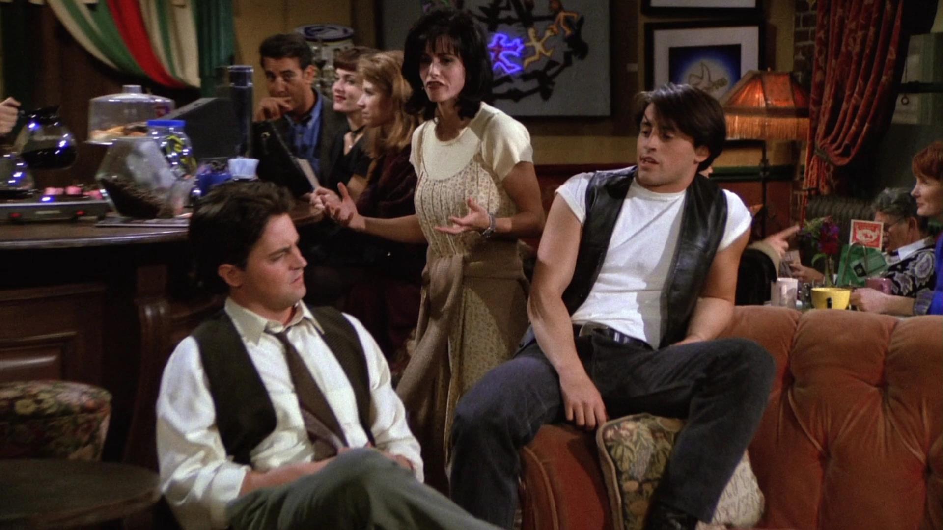 friends0101br-2410.jpg