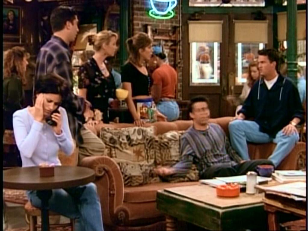 2x05 - The One with Five Steaks and an Eggplant - Friends S02E05 Cap ...