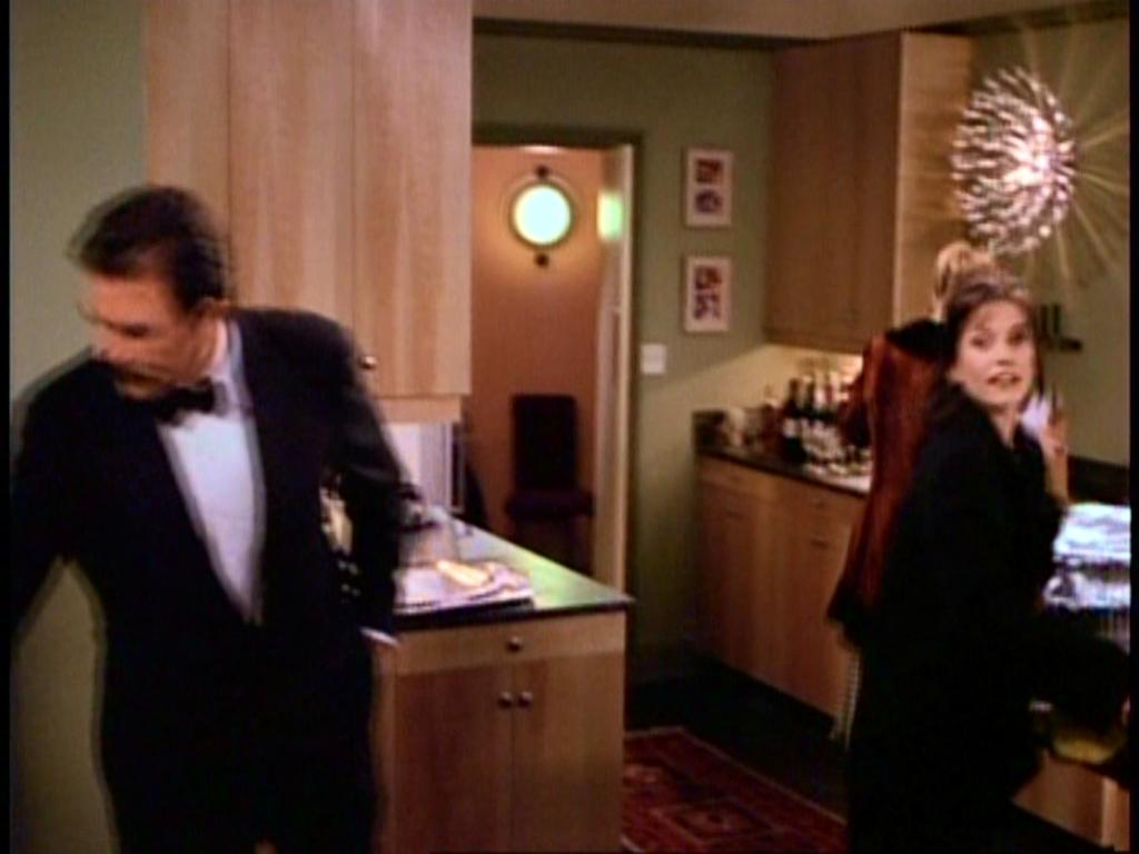Friends_S02E15_Cap_065.JPG