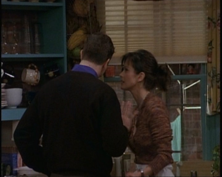 KMP-DVD0122.jpg KMP-DVD0122.jpg