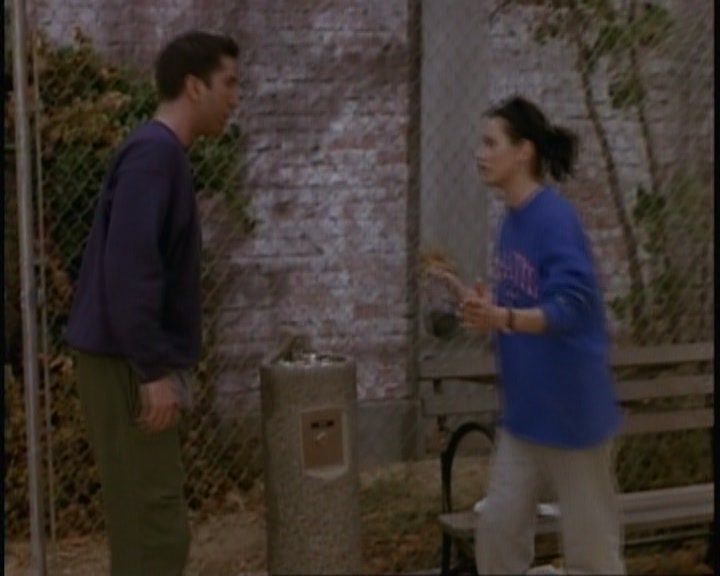 KMP-DVD0342.jpg KMP-DVD0342.jpg