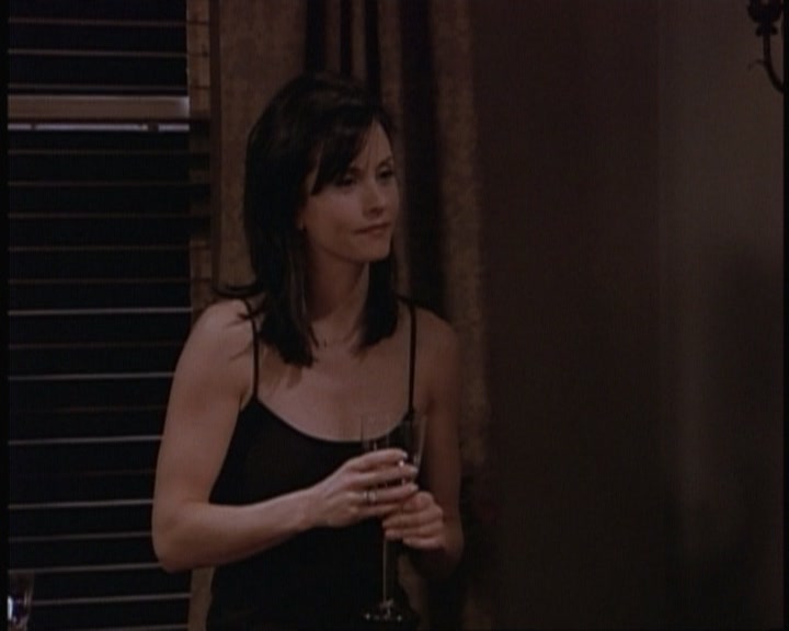KMP-DVD0427.jpg KMP-DVD0427.jpg