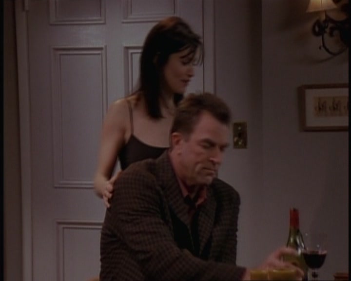 KMP-DVD0449.jpg KMP-DVD0449.jpg