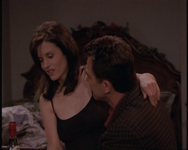 KMP-DVD0475.jpg KMP-DVD0475.jpg