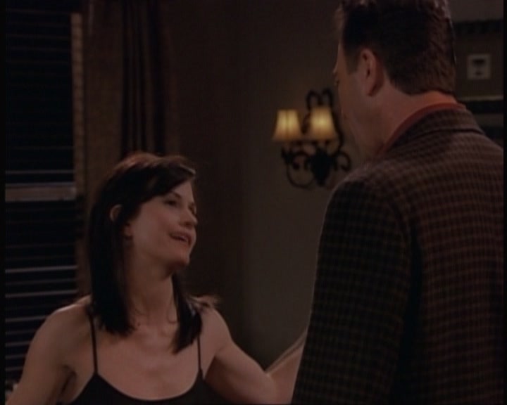KMP-DVD0507.jpg KMP-DVD0507.jpg