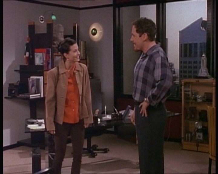 KMP-DVD0330.jpg KMP-DVD0330.jpg