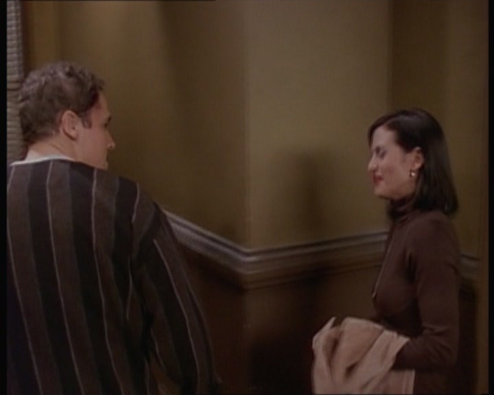 KMP-DVD0379.jpg KMP-DVD0379.jpg