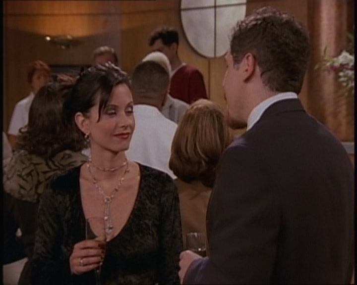 KMP-DVD0627.jpg KMP-DVD0627.jpg