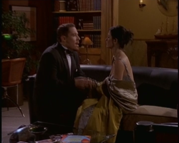 KMP-DVD1352.jpg KMP-DVD1352.jpg