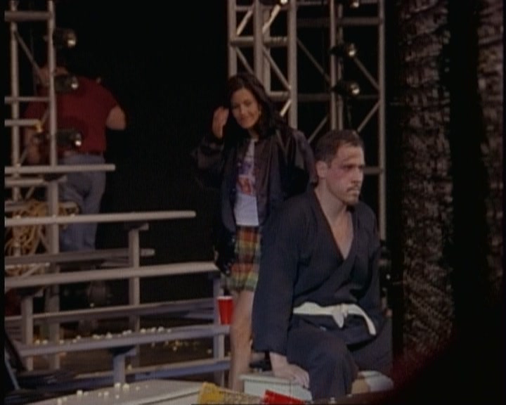 KMP-DVD1632.jpg KMP-DVD1632.jpg