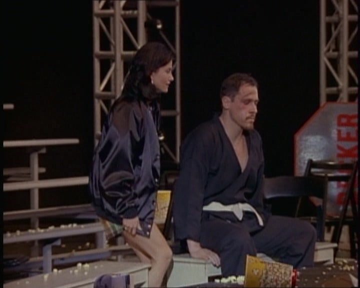 KMP-DVD1635.jpg KMP-DVD1635.jpg