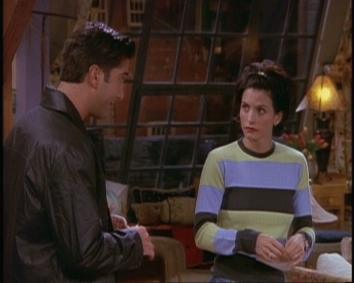 4x05 - The One with Joey's New Girlfriend - KMP-DVD0158 - Courteney Cox ...