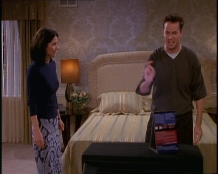 KMP-DVD0259.jpg KMP-DVD0259.jpg