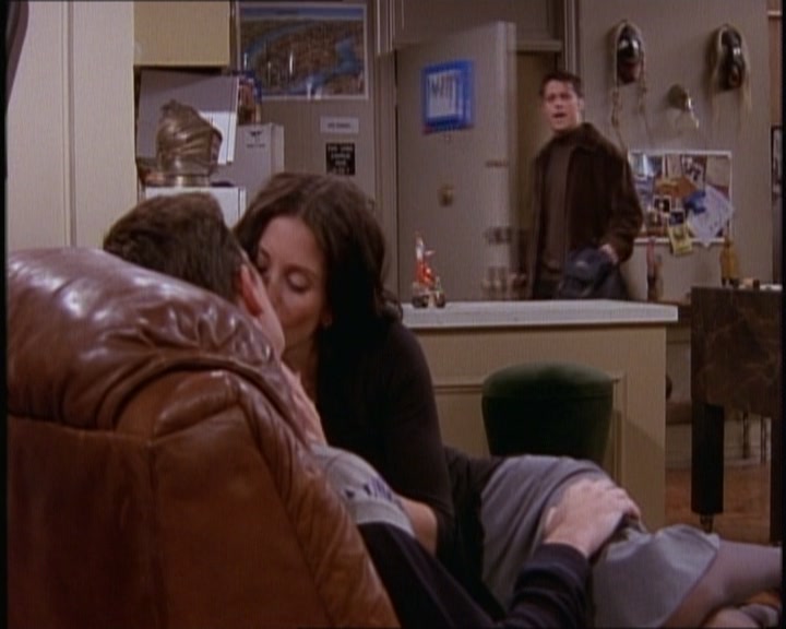 KMP-DVD0590.jpg KMP-DVD0590.jpg