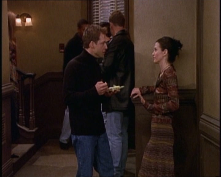 KMP-DVD0261.jpg KMP-DVD0261.jpg