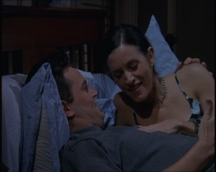 KMP-DVD0378.jpg KMP-DVD0378.jpg