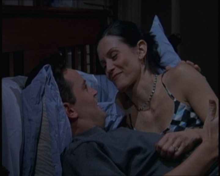 KMP-DVD0379.jpg KMP-DVD0379.jpg
