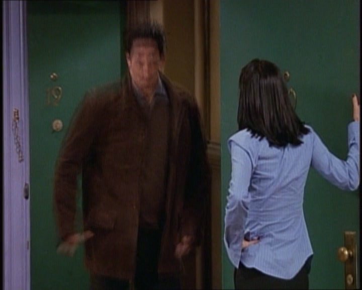 KMP-DVD0718.jpg KMP-DVD0718.jpg