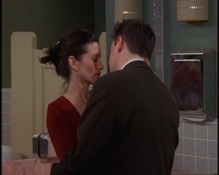 KMP-DVD0472.jpg