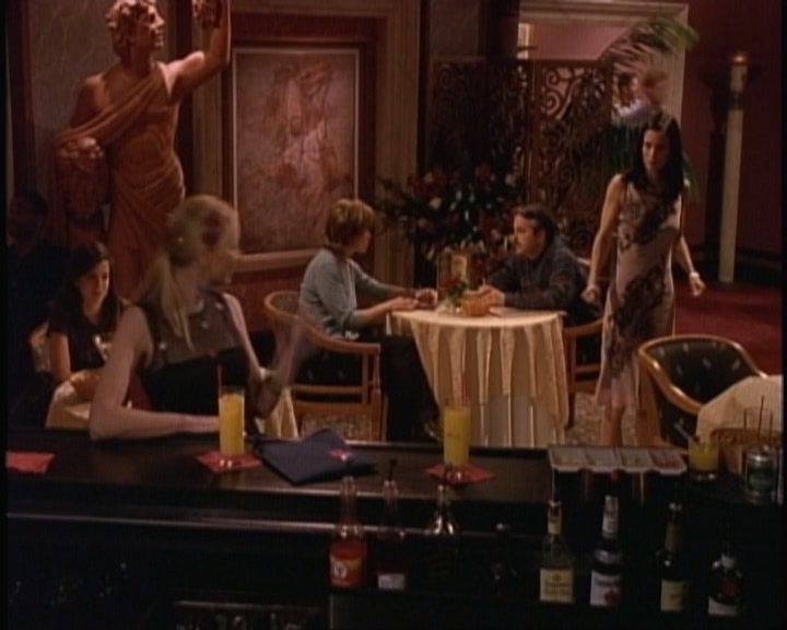 friendsinvegas_part3_039.jpg