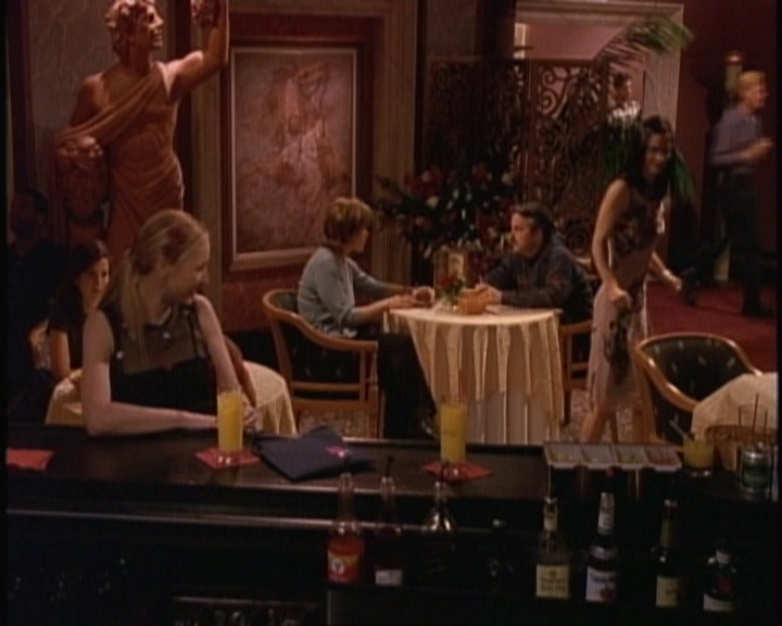 friendsinvegas_part3_040.jpg
