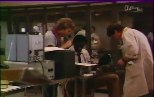 misfitsofscience_0327.jpg