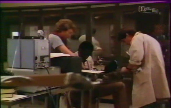 misfitsofscience_0328.jpg