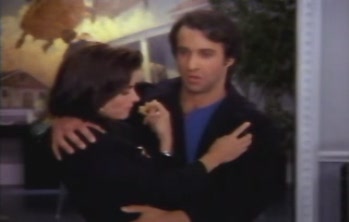 courteneycox-thetroublewithlarry_0413.jpg