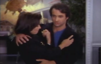 courteneycox-thetroublewithlarry_0414.jpg