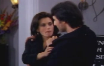 courteneycox-thetroublewithlarry_0419.jpg