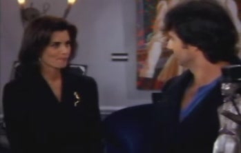 courteneycox-thetroublewithlarry_0518.jpg courteneycox-thetroublewithlarry_0518.jpg